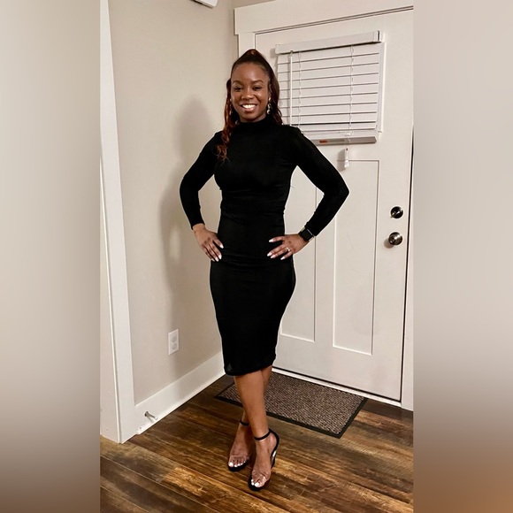 🤷🏽‍♀️She’s Live🤷🏽‍♀️ - Picture 11 of 17